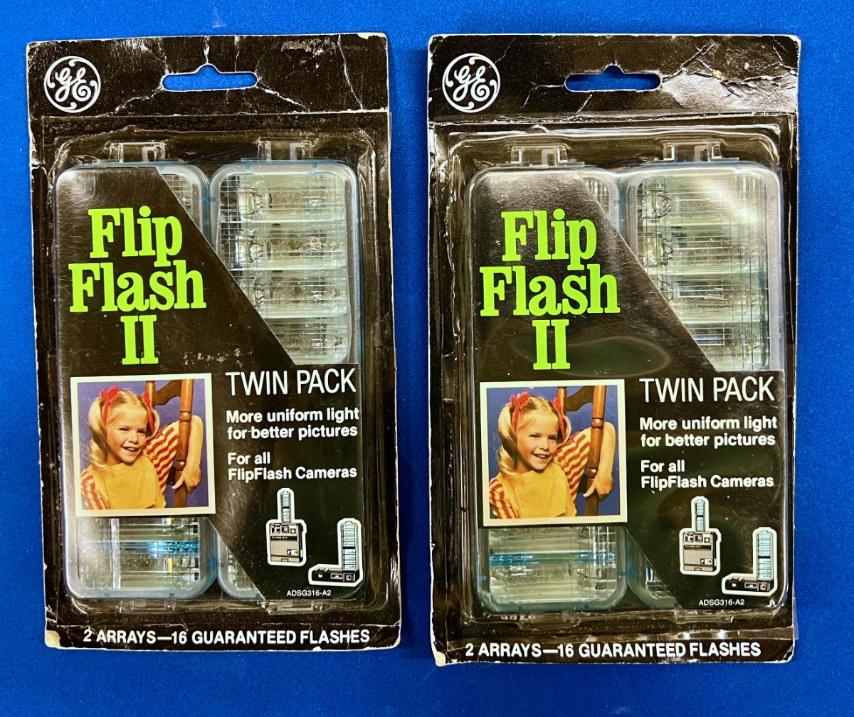 2 GE FlipFlash II Twin Packs NOS Sealed Flashbulbs 4 Arrays Vintage Camera Flash