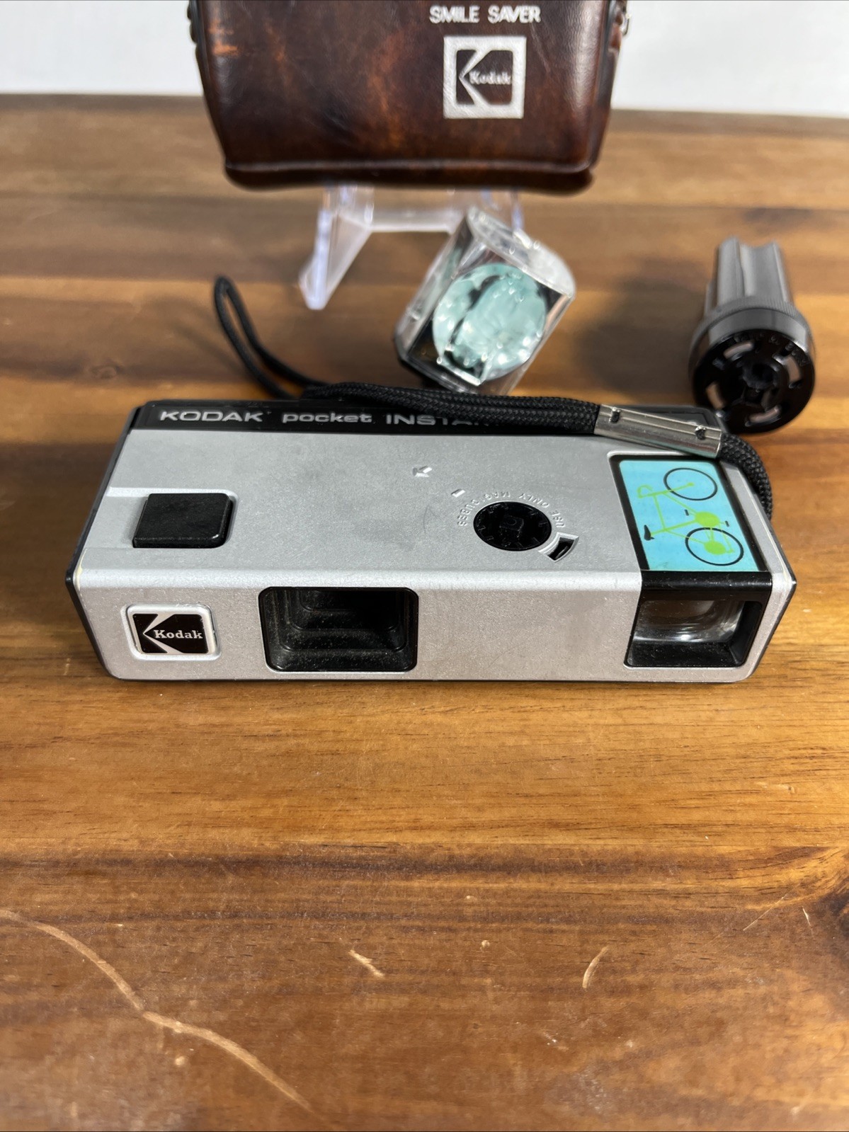 KODAK 1970’s Smile Saver Camera case Vintage With Camera And Extras
