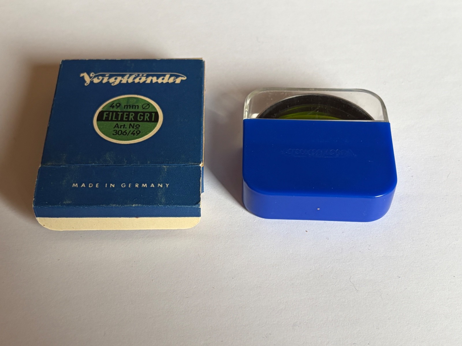 Vintage Voigtländer Voigtlander 49s AR Filter Green. Female Thread. Clean.
