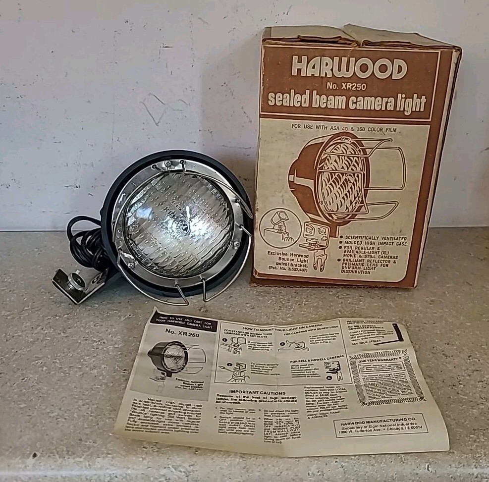 Vintage Harwood No. XR250 Sealed Beam Camera Light For Use With ASA 40&160 WORKS