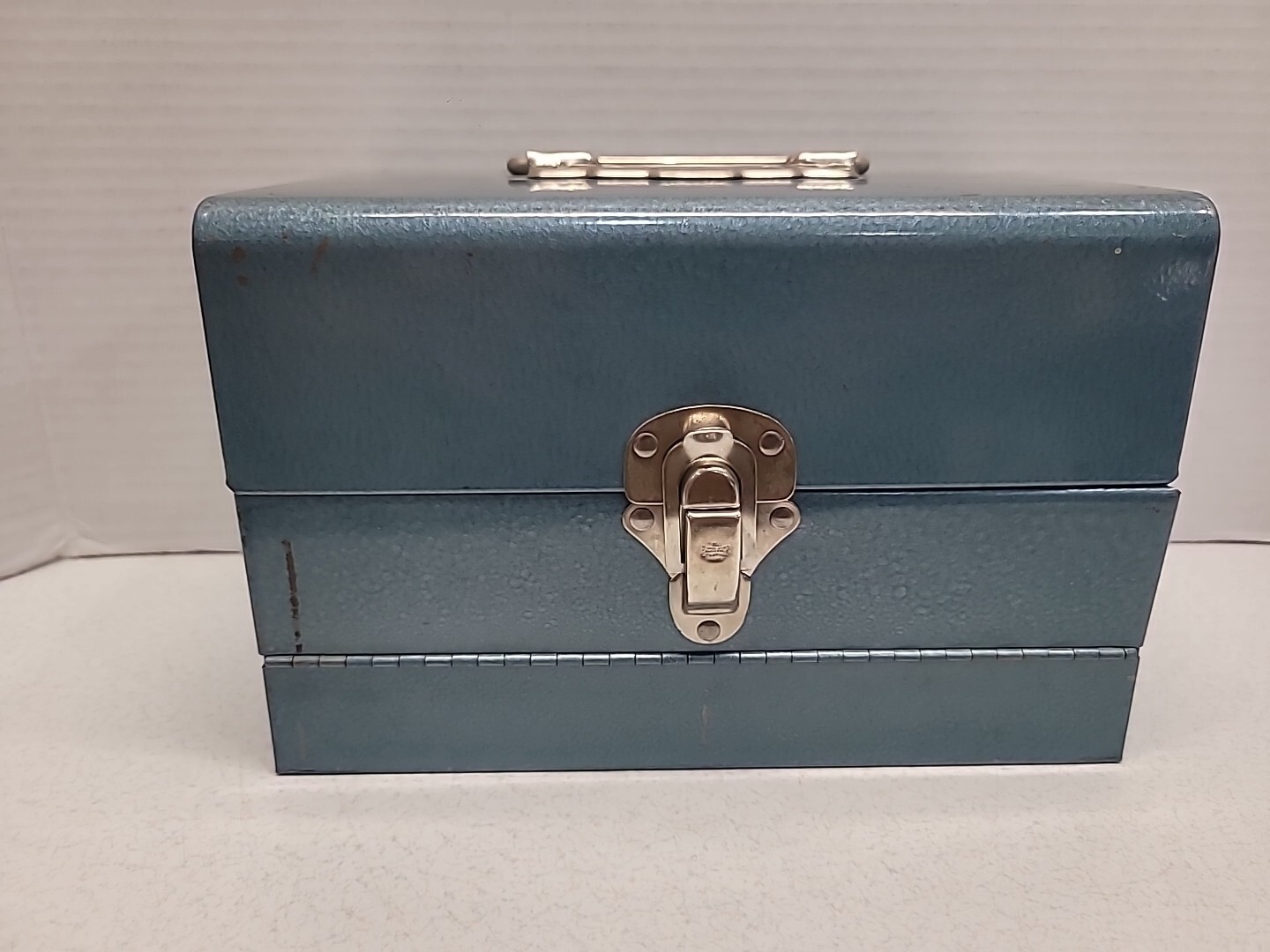 Vintage Logan De Luxe Movie Reel Chest Metal 6″ X 9″ Grey Blue With Handle
