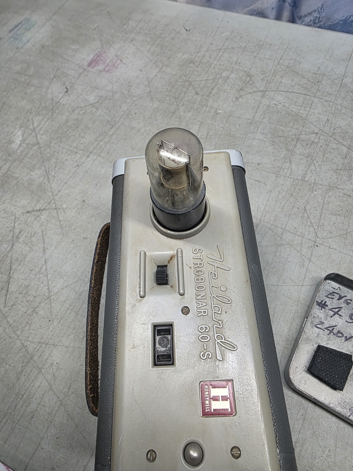 🔥 Vtg Photography Flash Honeywell Heiland Strobonar 60-S Flash W/Tube NO CORD