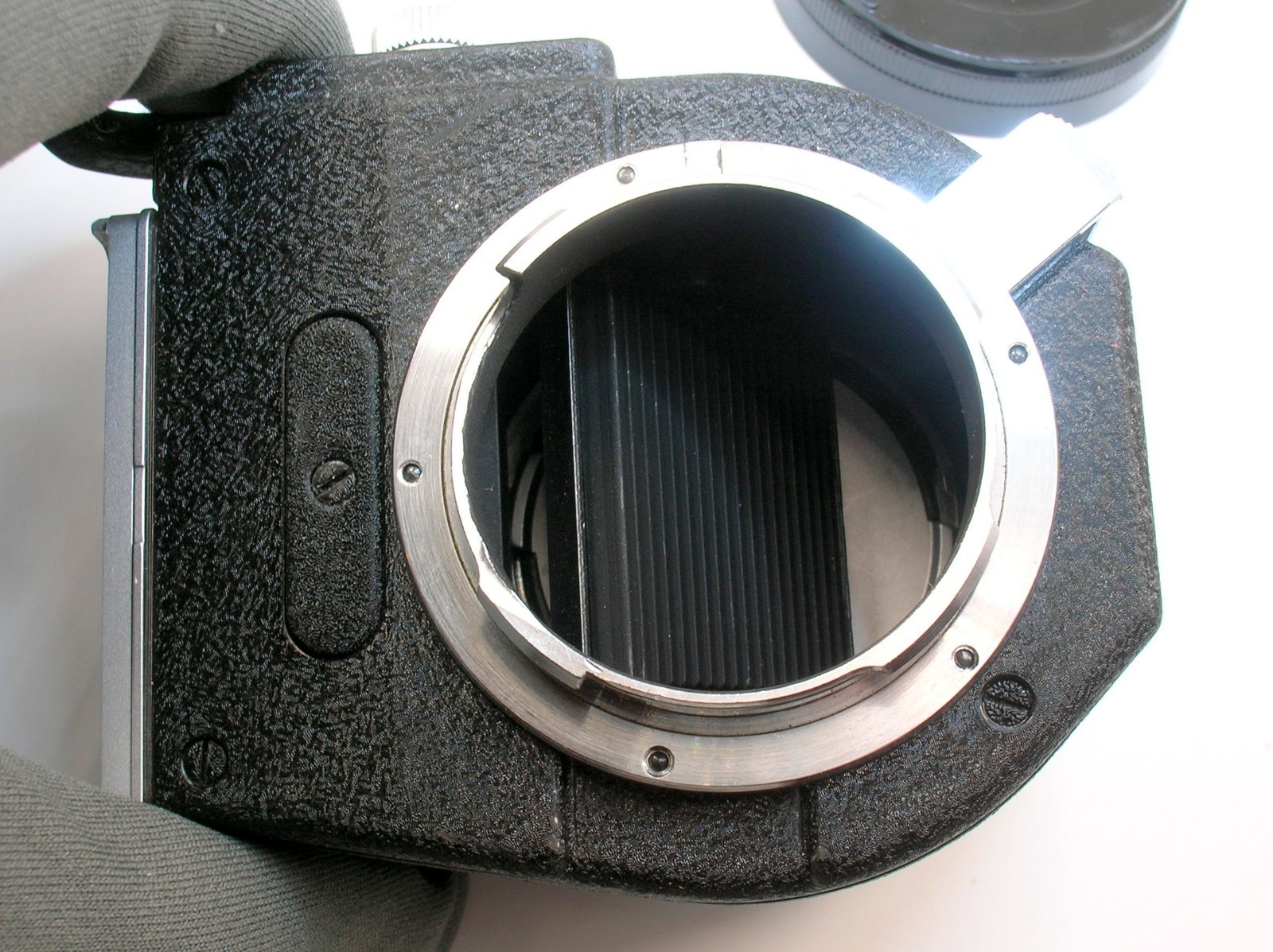 LEICA LEITZ WETZLAR VISIOFLEX PRISM FINDER FOR LEICA M CAMERAS- 11 0F 37