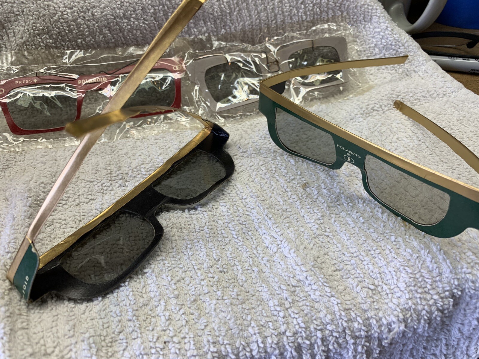 Vintage Polaroid 3D disposable glasses