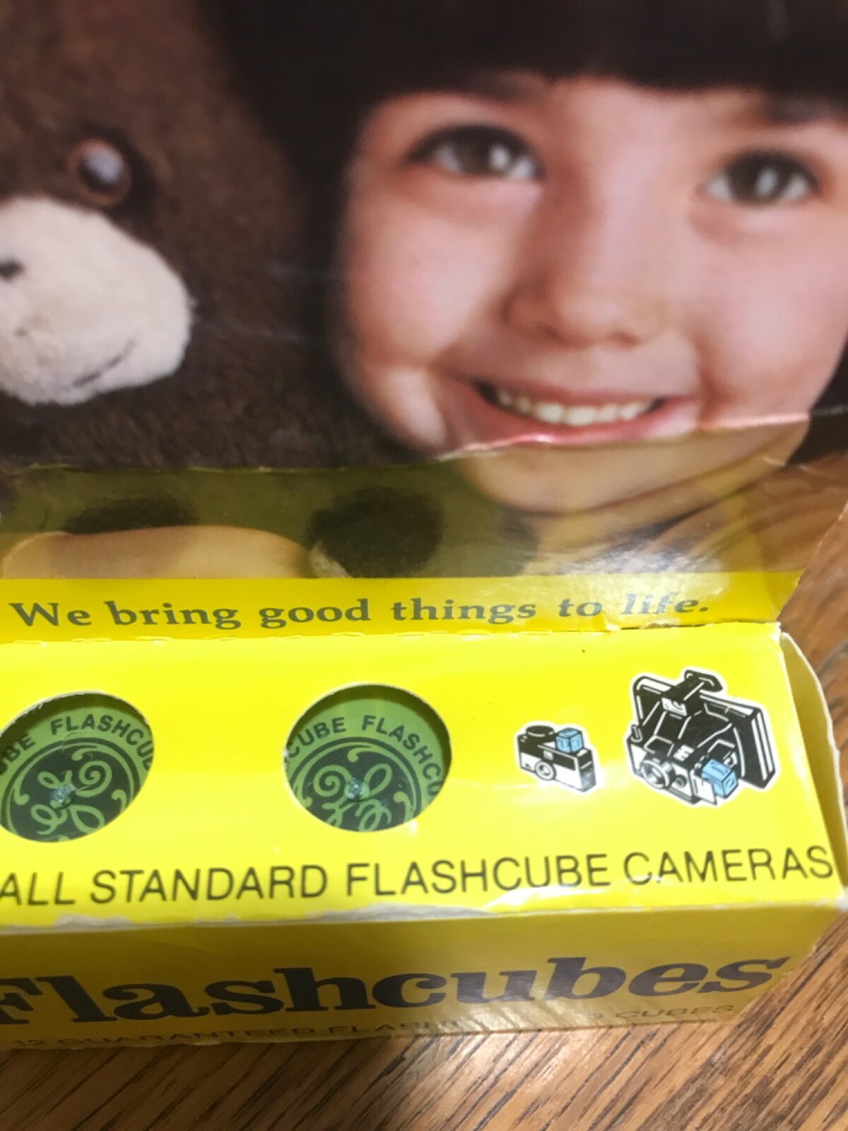 Vintage GE Flash Cubes, 3 cube, 12 flashes for Standard Cube Camera