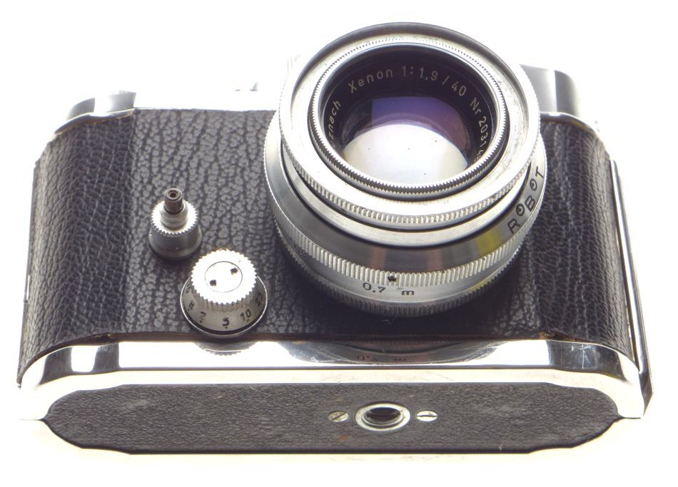 Robot ii 35mm film camera schneider xenon 1:1.9/40 lens leather pouch