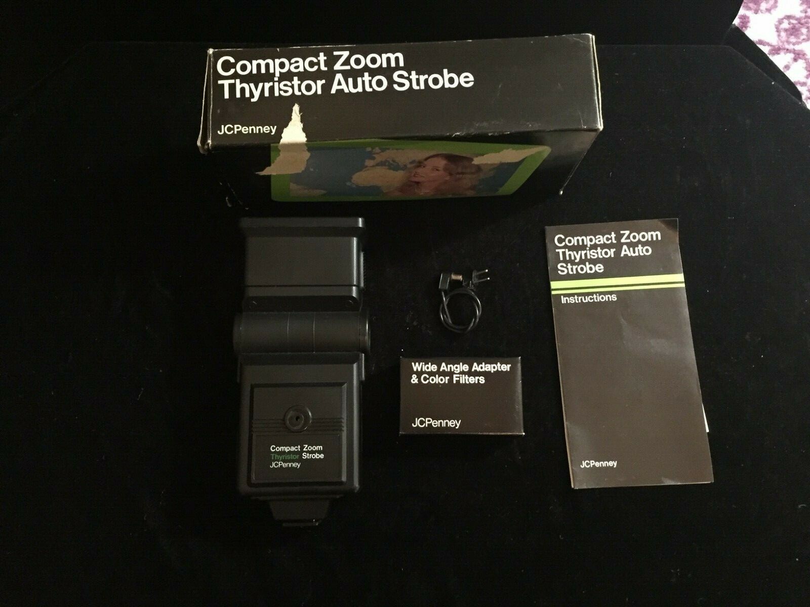 JCPenney Compact Zoom Automatic Strobe Thyristor FLASH Tilt head ~box instructio
