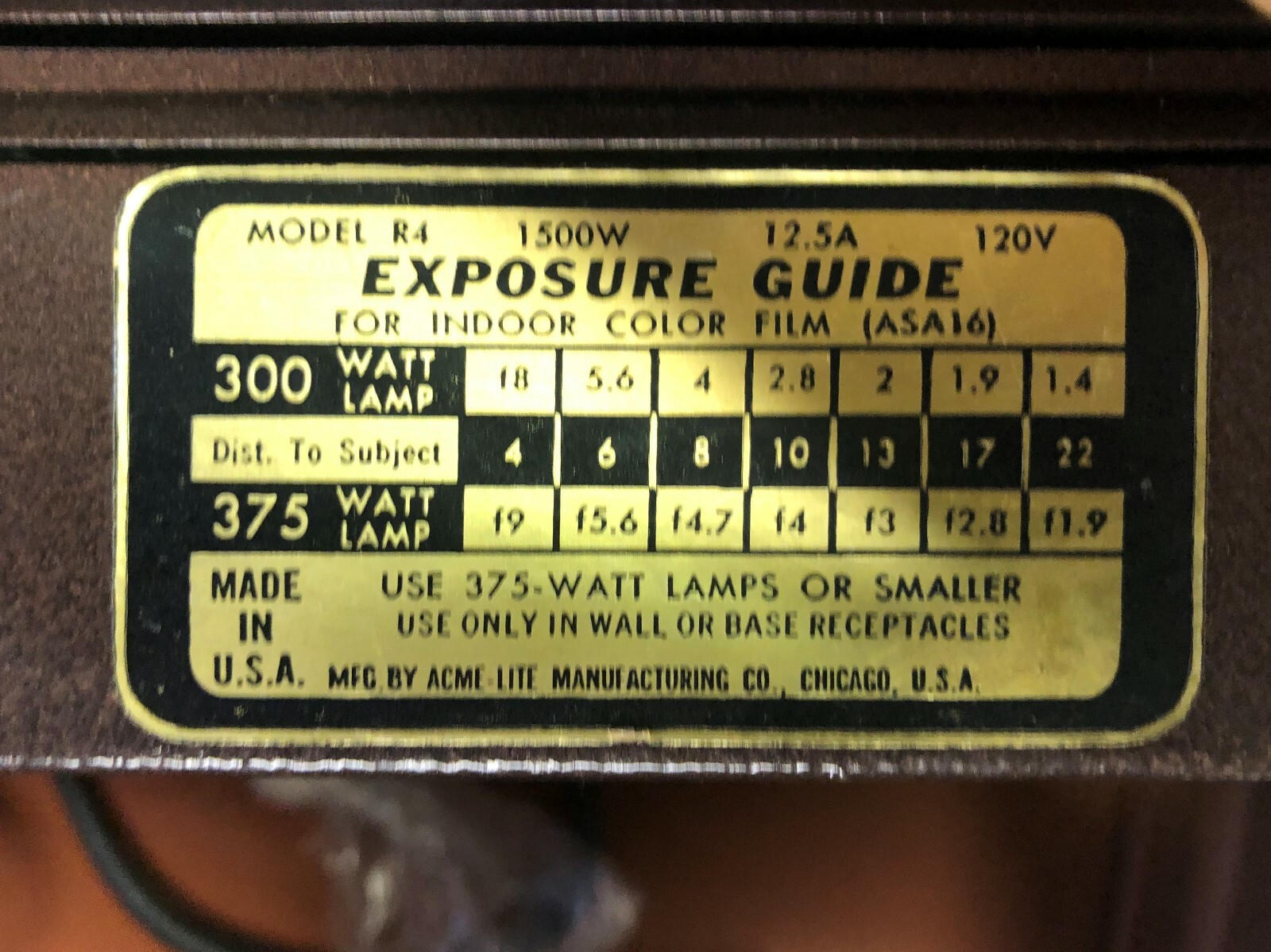 ACME Mov-E-Lite Movie Light Bar Exposure Includes Spindle 4-Bulb Lights & Case