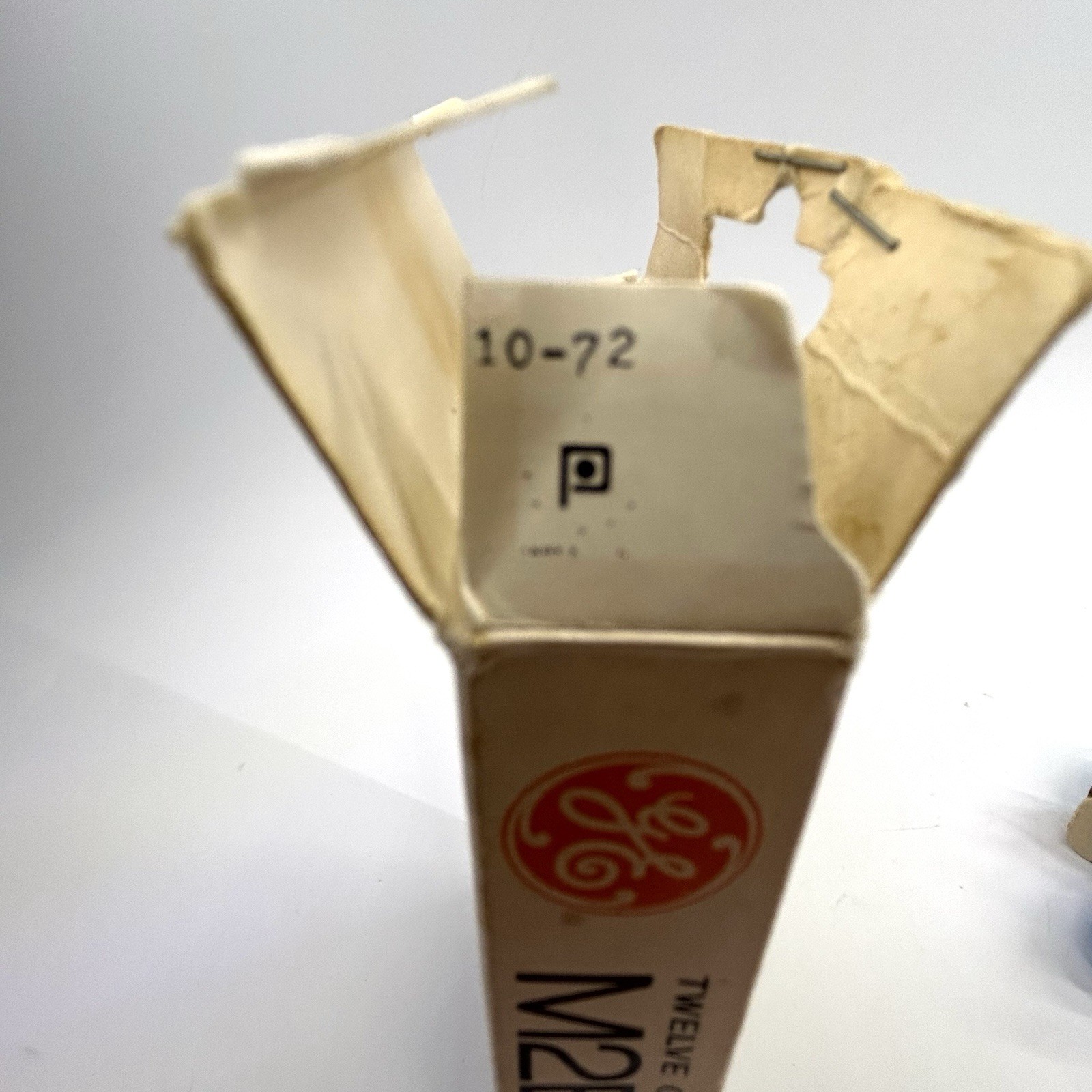 Vintage GE Blue M2B Flashbulbs – 11 Bulbs