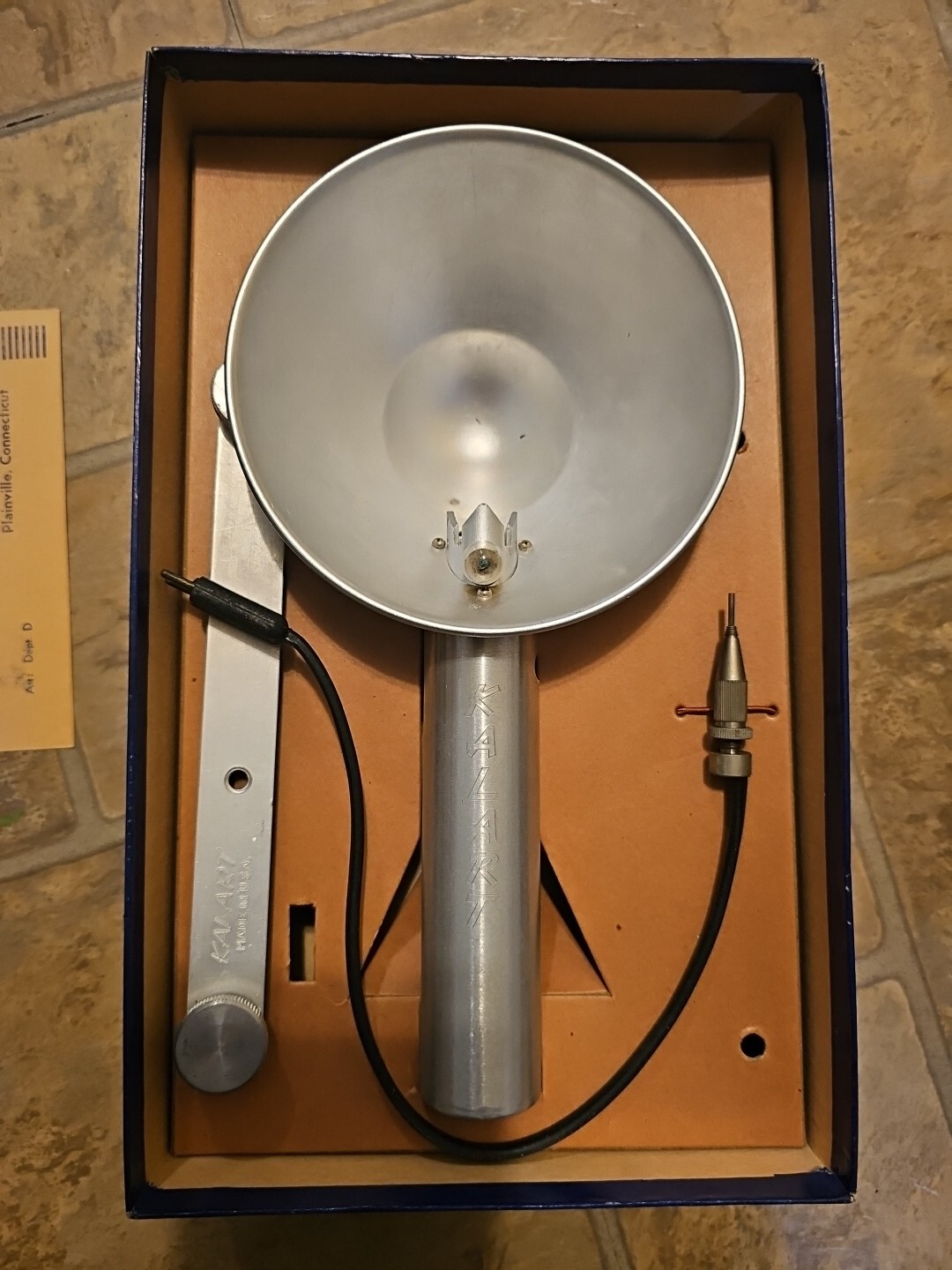 Vintage 1950’s Kalart Camera Flash In Box. Deluxe Speed Flash