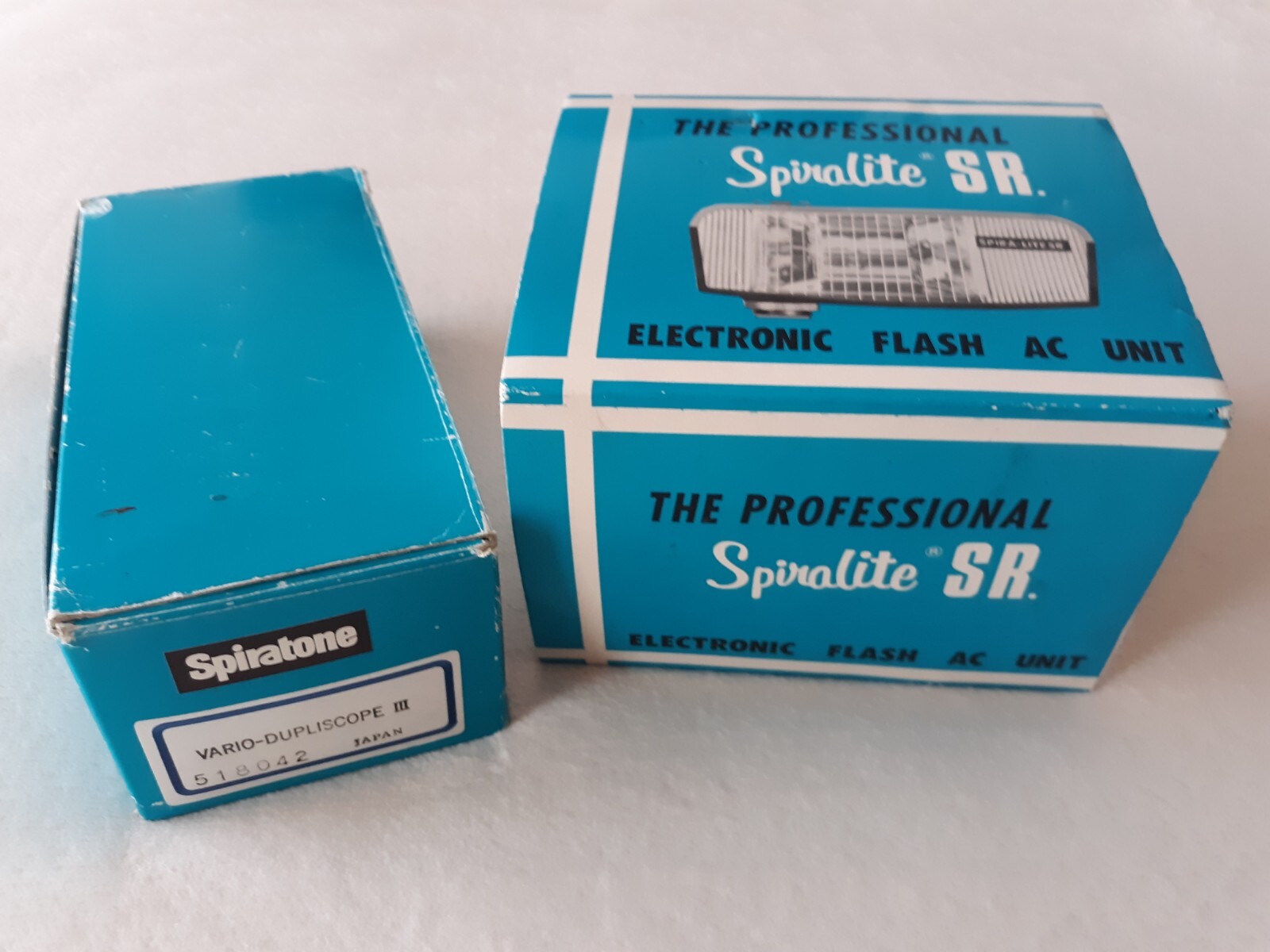 Lot- Spiratone Vario Dupliscope III 518042 & Spiralite SR Elec. Flash AC ~ NOS
