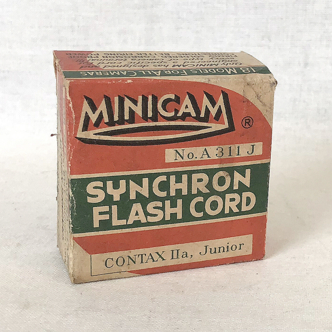 VINTAGE MINICAM SYNCHRON FLASH CORD No.311J made in Japan.