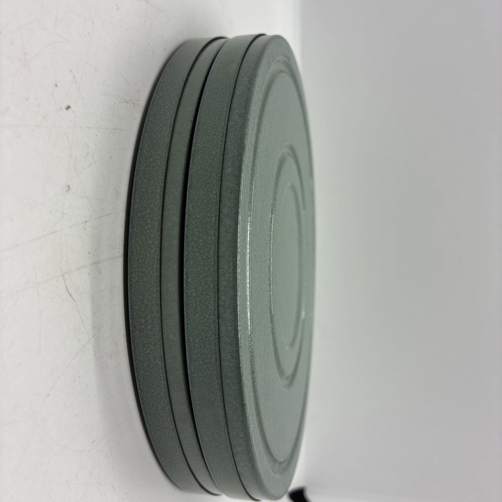 Vtg Lot Of 2 Metal Canisters & 1 Reel 7″ Super 8 8mm Green