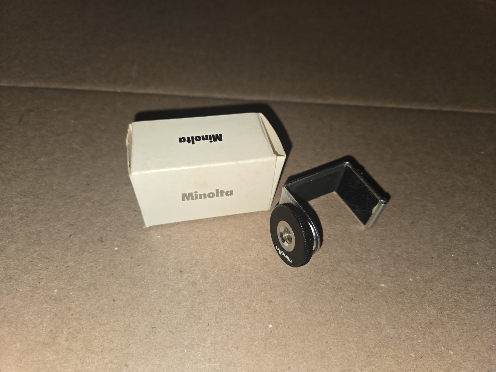 BOXED MINOLTA CLAMP FOR MINOLTA 16P