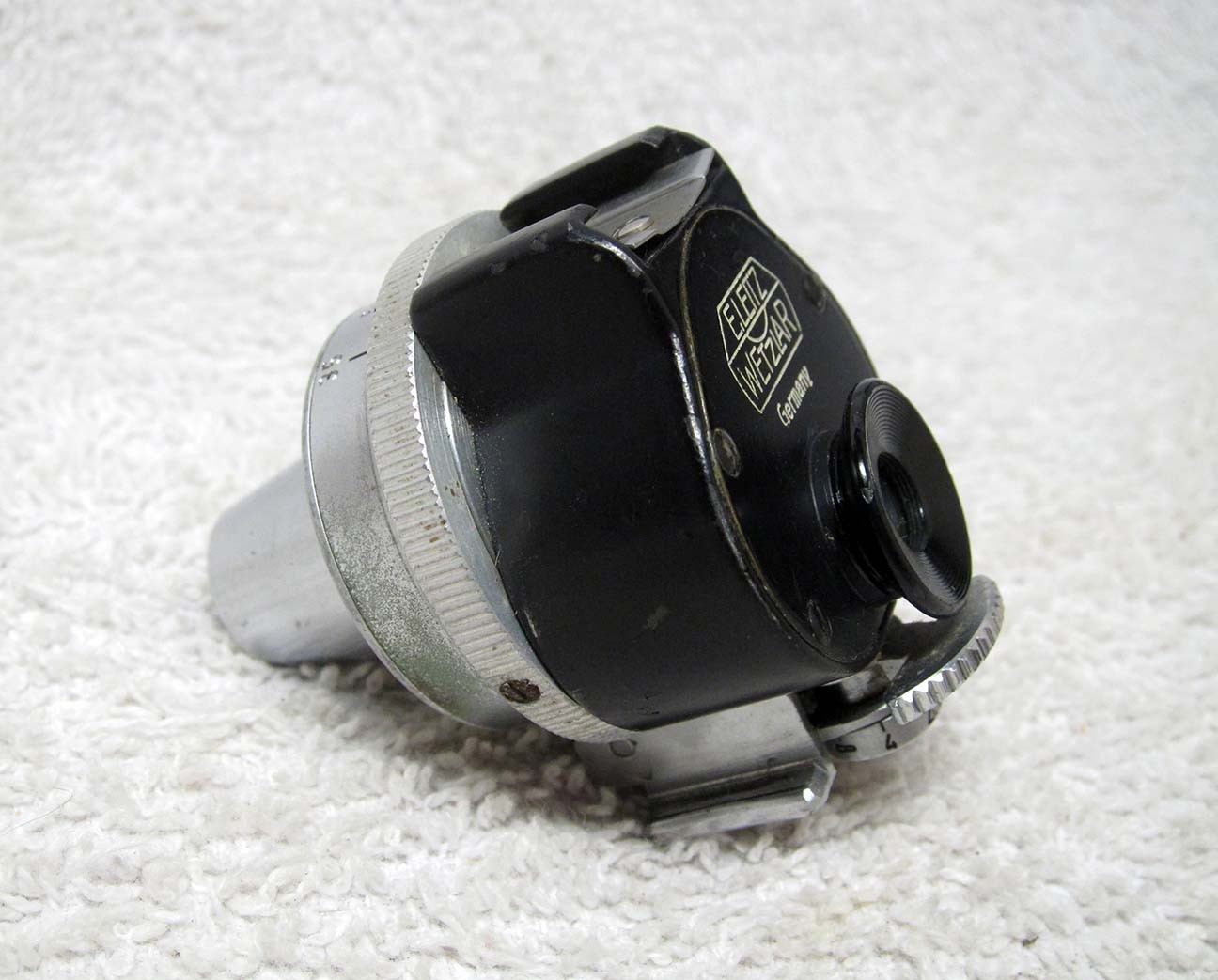 Vintage Leitz LEICA VIOOH Lyre-Shape Variable View Finder 35-135mm Viewfinder