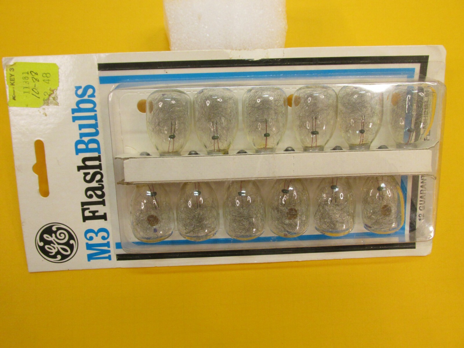 Vintage GE M3 Camera Flashbulbs Unopened 12 Unused Bulbs See Pictures, Fast Ship