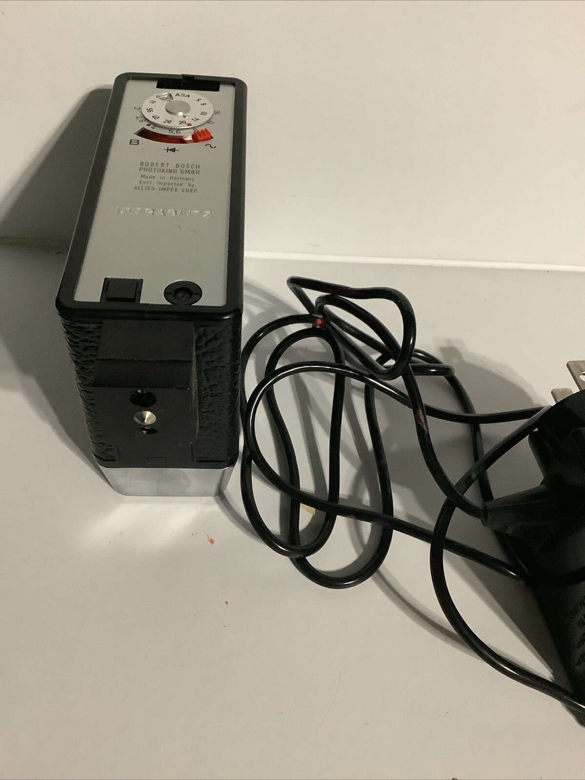 Bauer E 252 Express Ultrablitz Camera Flash – Tested