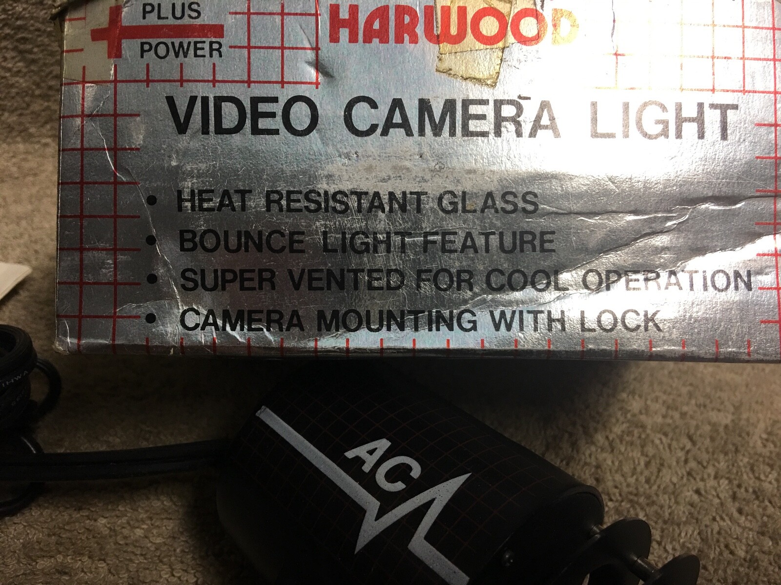 HARDWOOD PLUS POWER V-150AC VIDEO CAMERA LIGHT