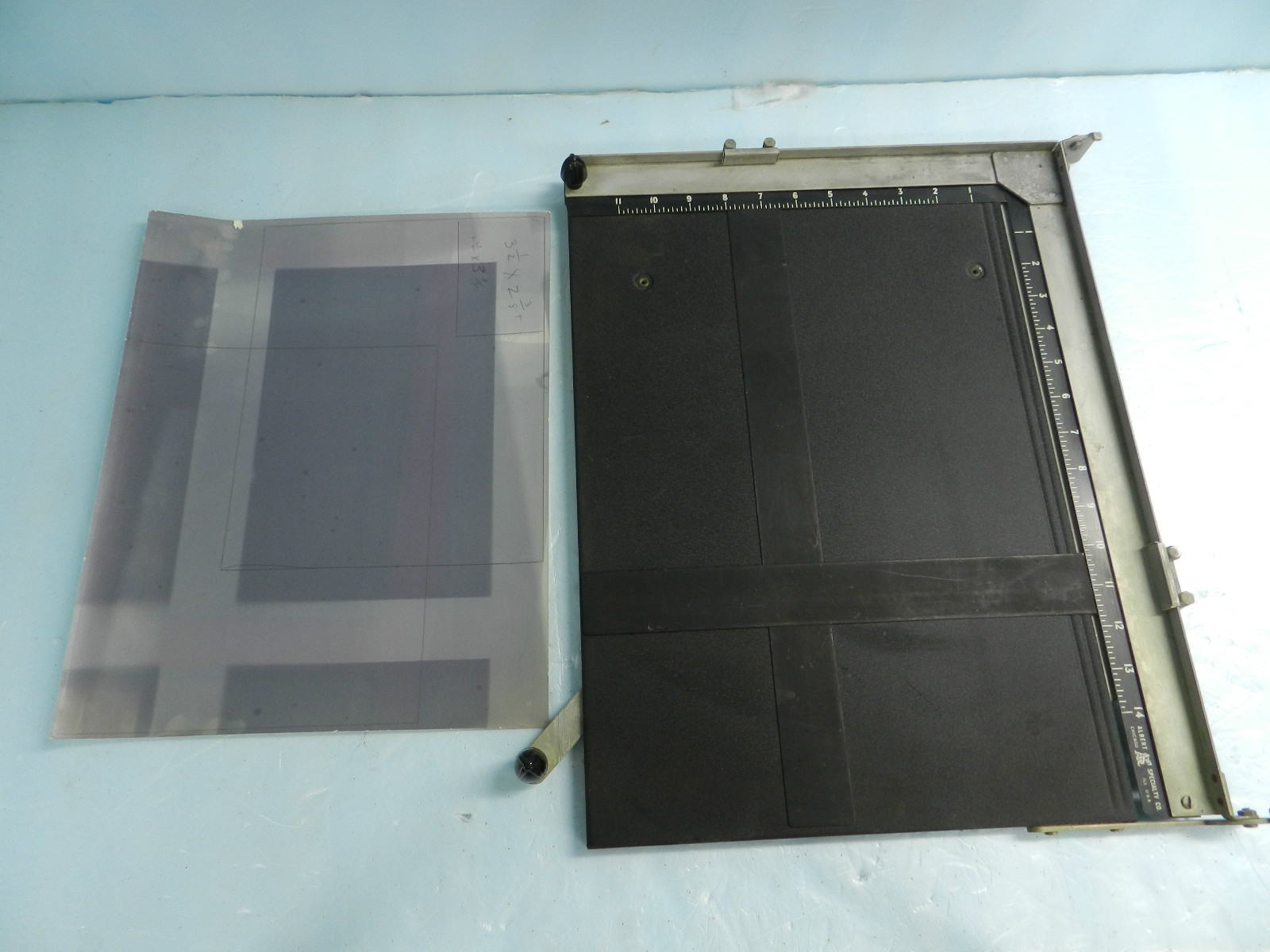 VINTAGE ALBERT SPECIALTY CO~PHOTOGRAPY, 11″X14″, ENLARGING EASEL~DARKROOM.