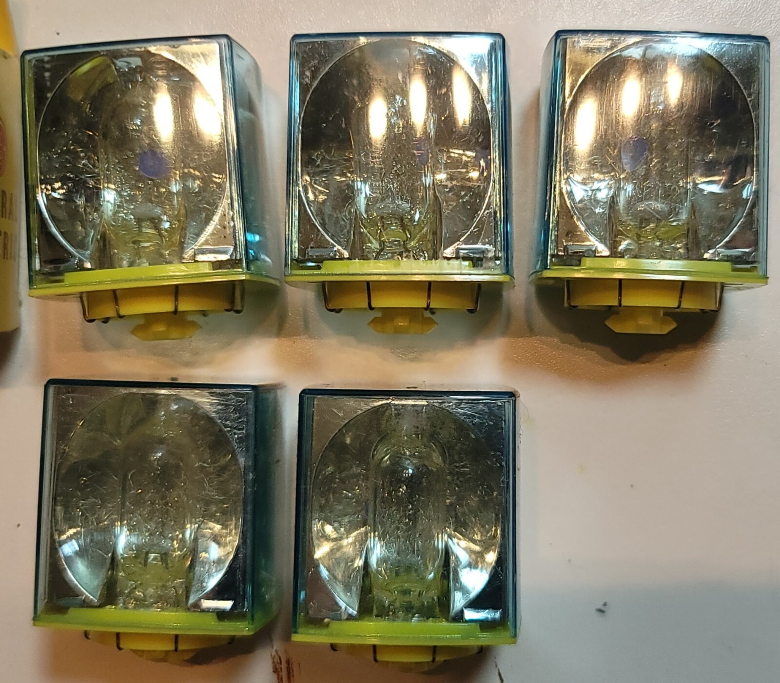 5 GE Flash Cubes & One Original Cardboard Packaging Altered – Untested