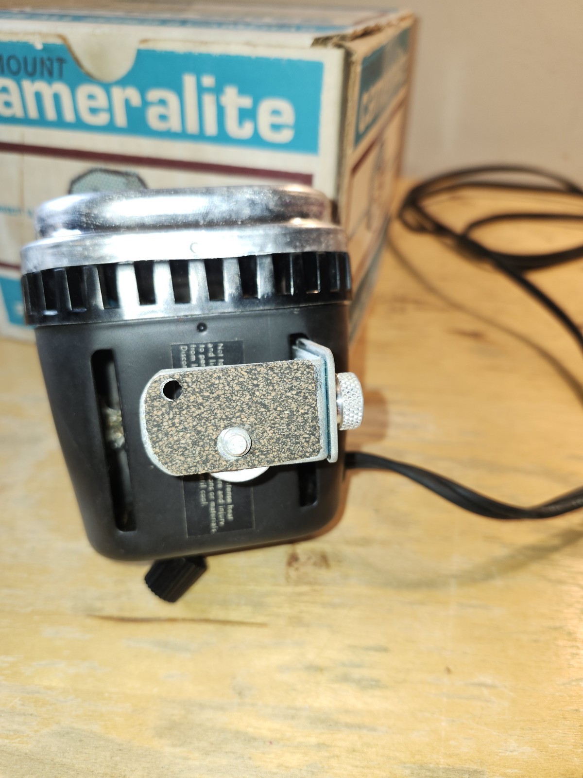 Acme-Lite Movielite Model 75 DVY Light + Cameralite 750 Box (Not Original Box)