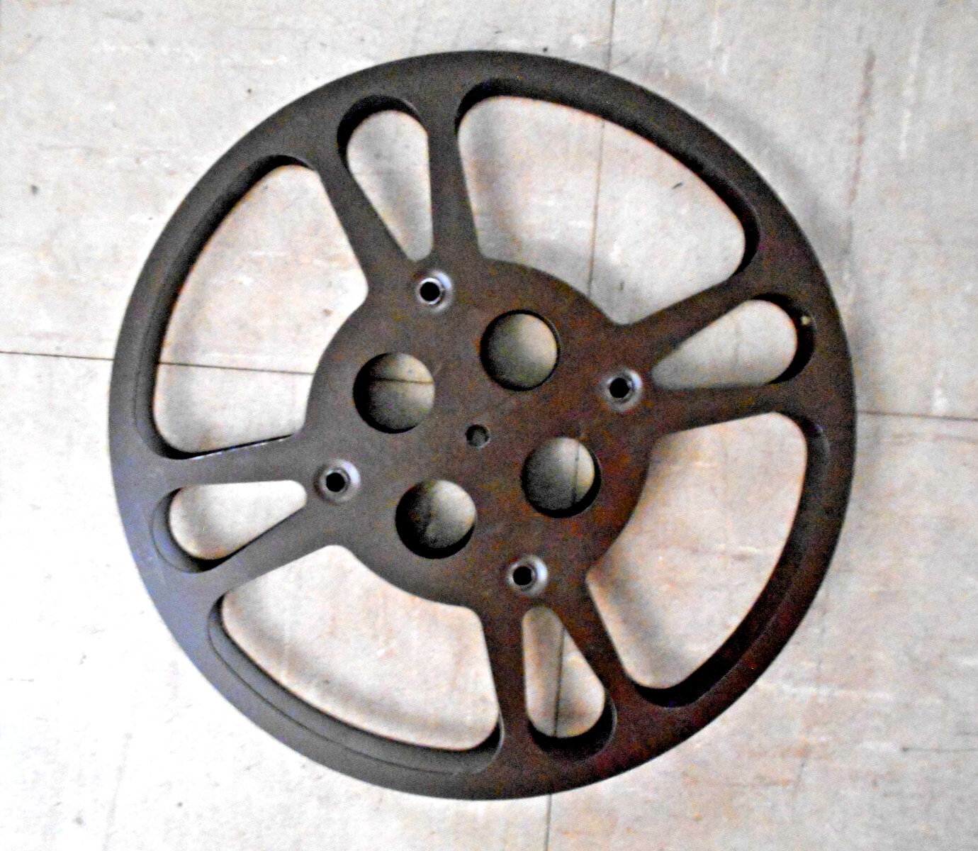 4 – Empty 16mm Film Reels Brown & Gray