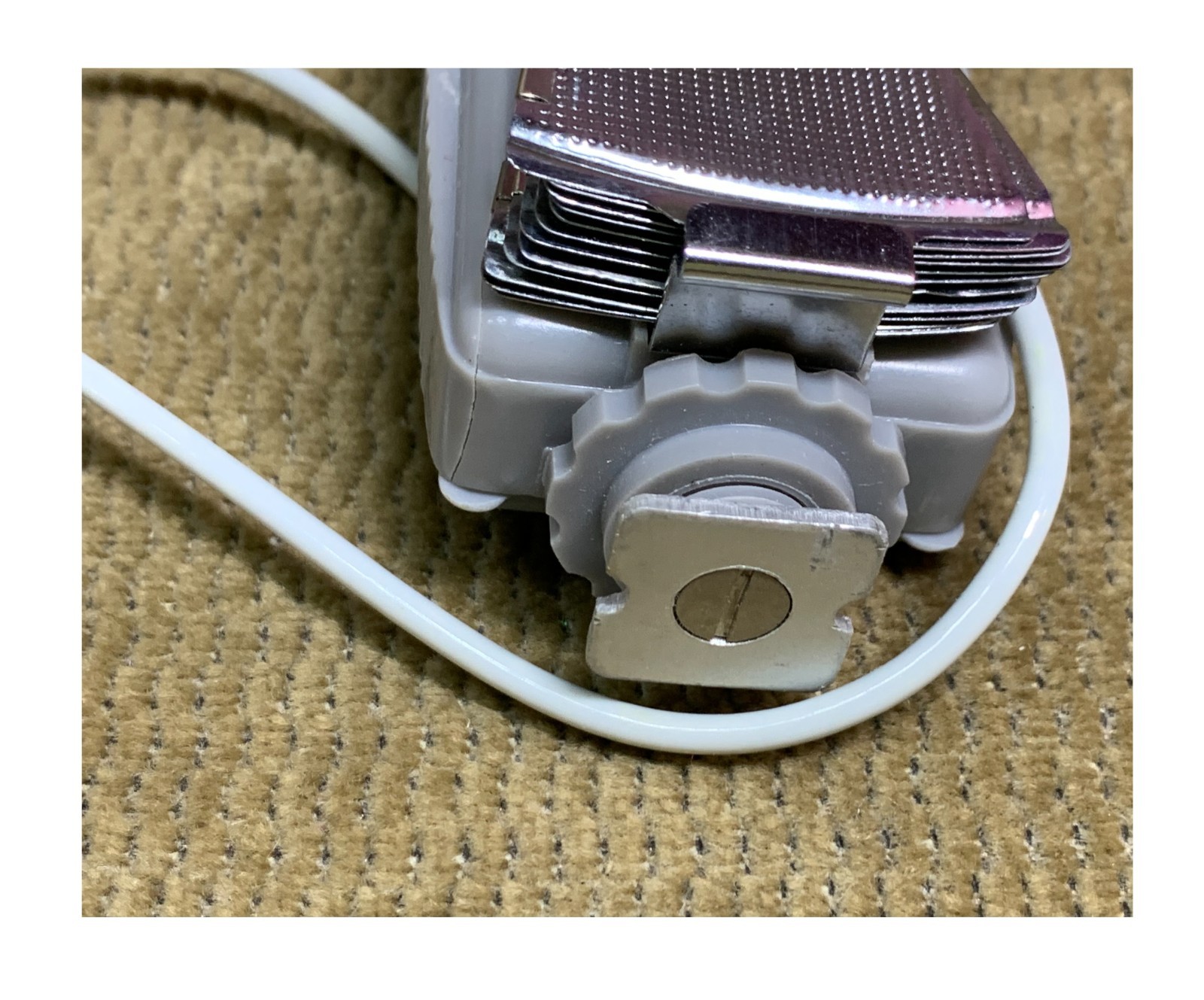 VTG CORSAIR BC FAN-FLASH GUN FOR BAYONET & “M” BASE FLASH BULBS