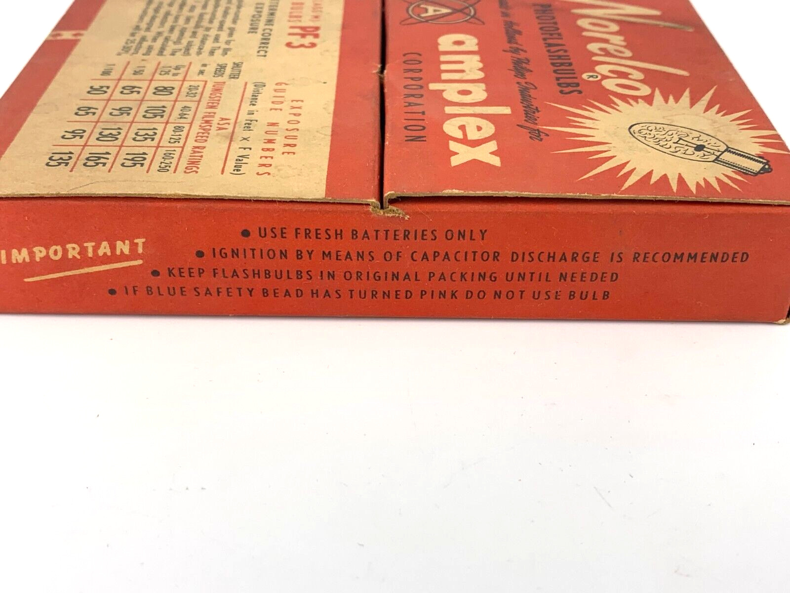 Box of (10) Norelco Model PF 3 Photo Flash Bulbs