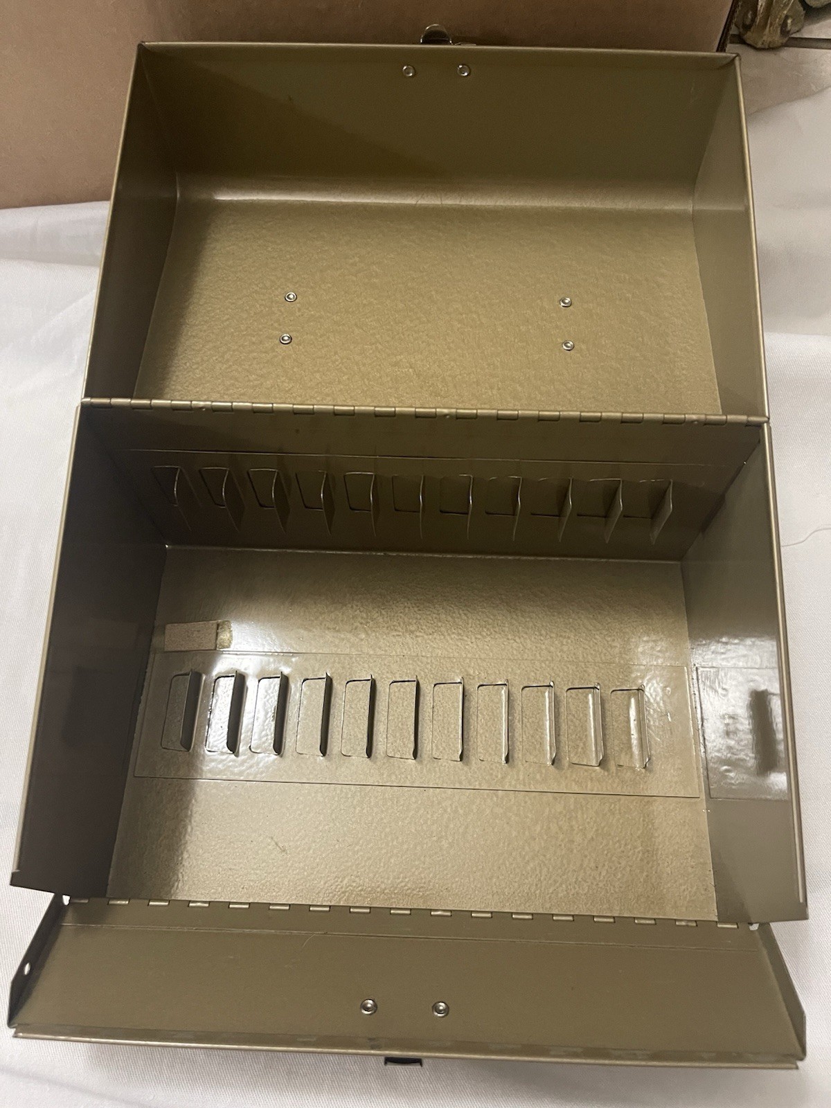 Vintage Woolworth & Super 8 & Compco Metal Reel 5″ Metal Case Total 12 Case