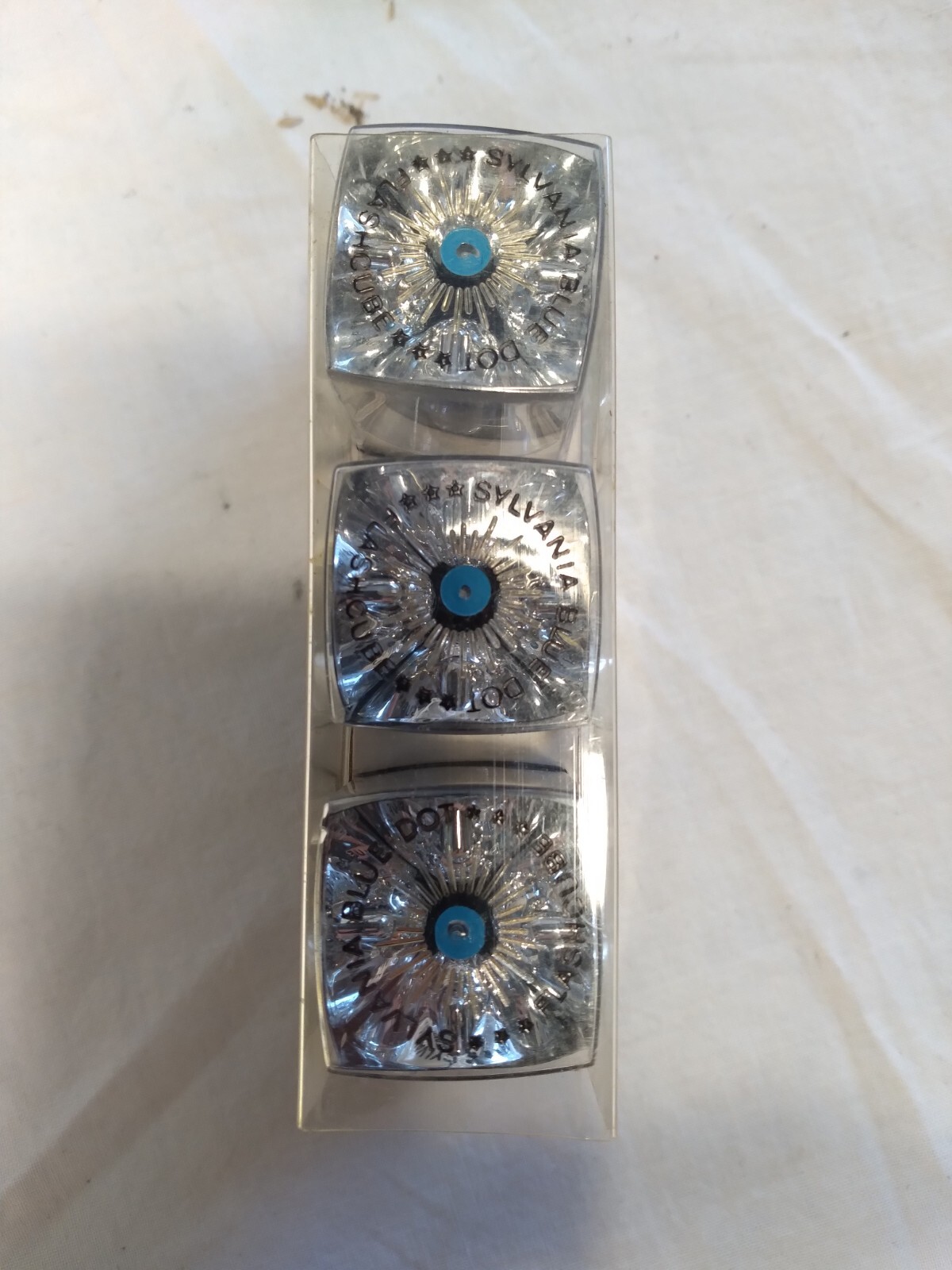 Sylvania Flashbulbs Blue Dot M2 – Incomplete / Sylvania Blue Dot Flash Cubes