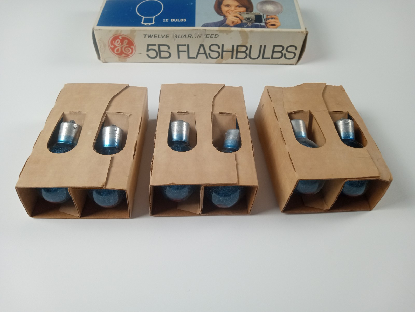 Vintage GE 5B Flashbulbs Lot Of 11 Bulbs