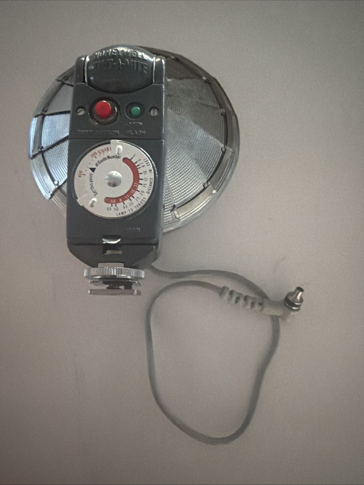 Honeywell Tilt-A-Mite Camera Flash Unit Collapsible Fan Style – Vintage