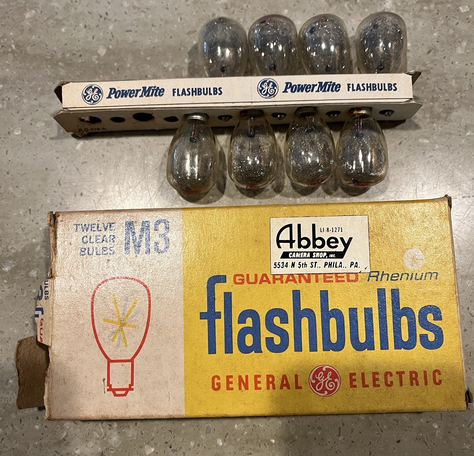 Vintage Flashbulb Lot And Synchro-Slave Flash Trigger
