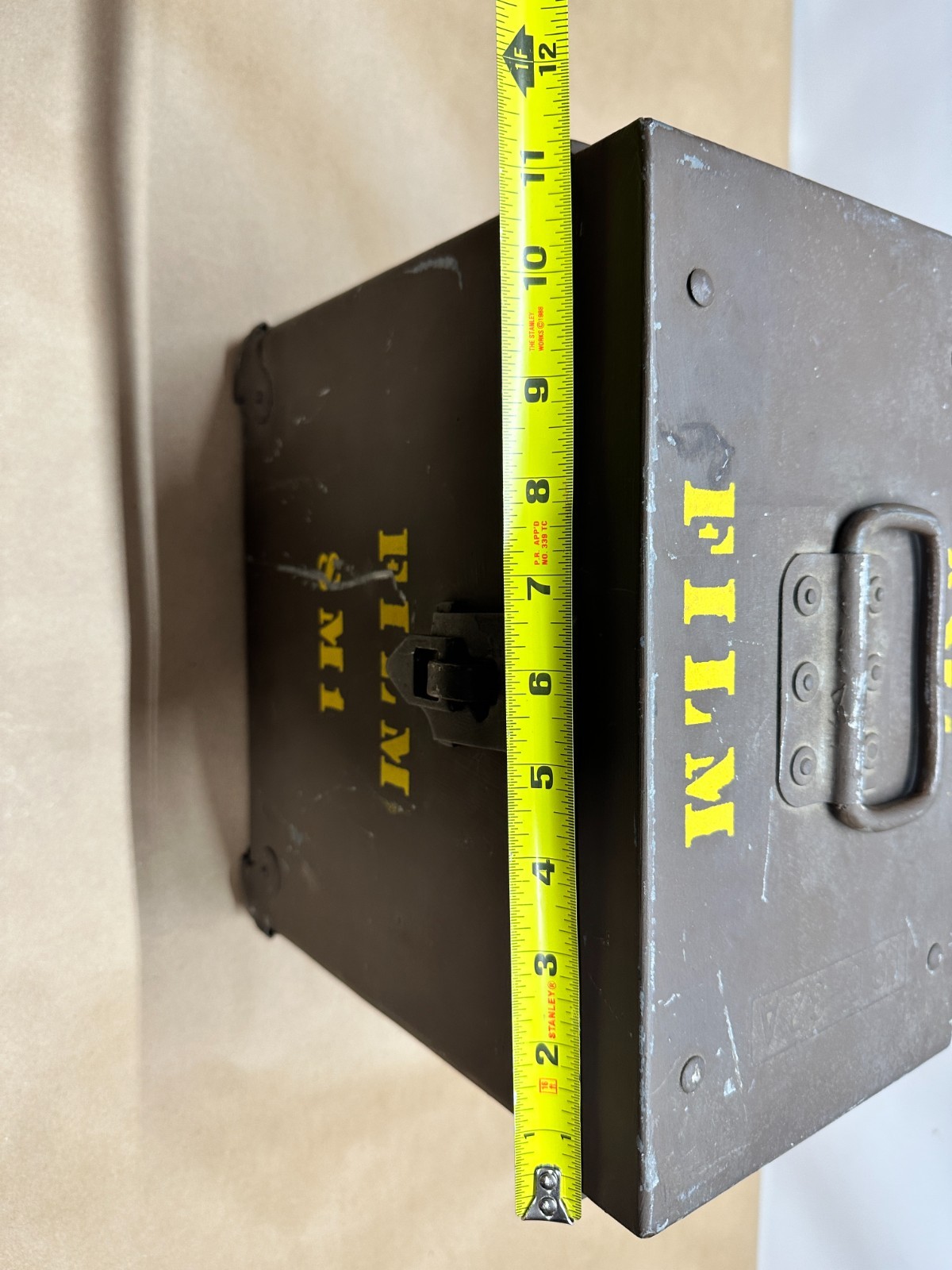 US Military Film 8M1 Movie Reel Field Box Metal Canister Transport Case ICC-32A