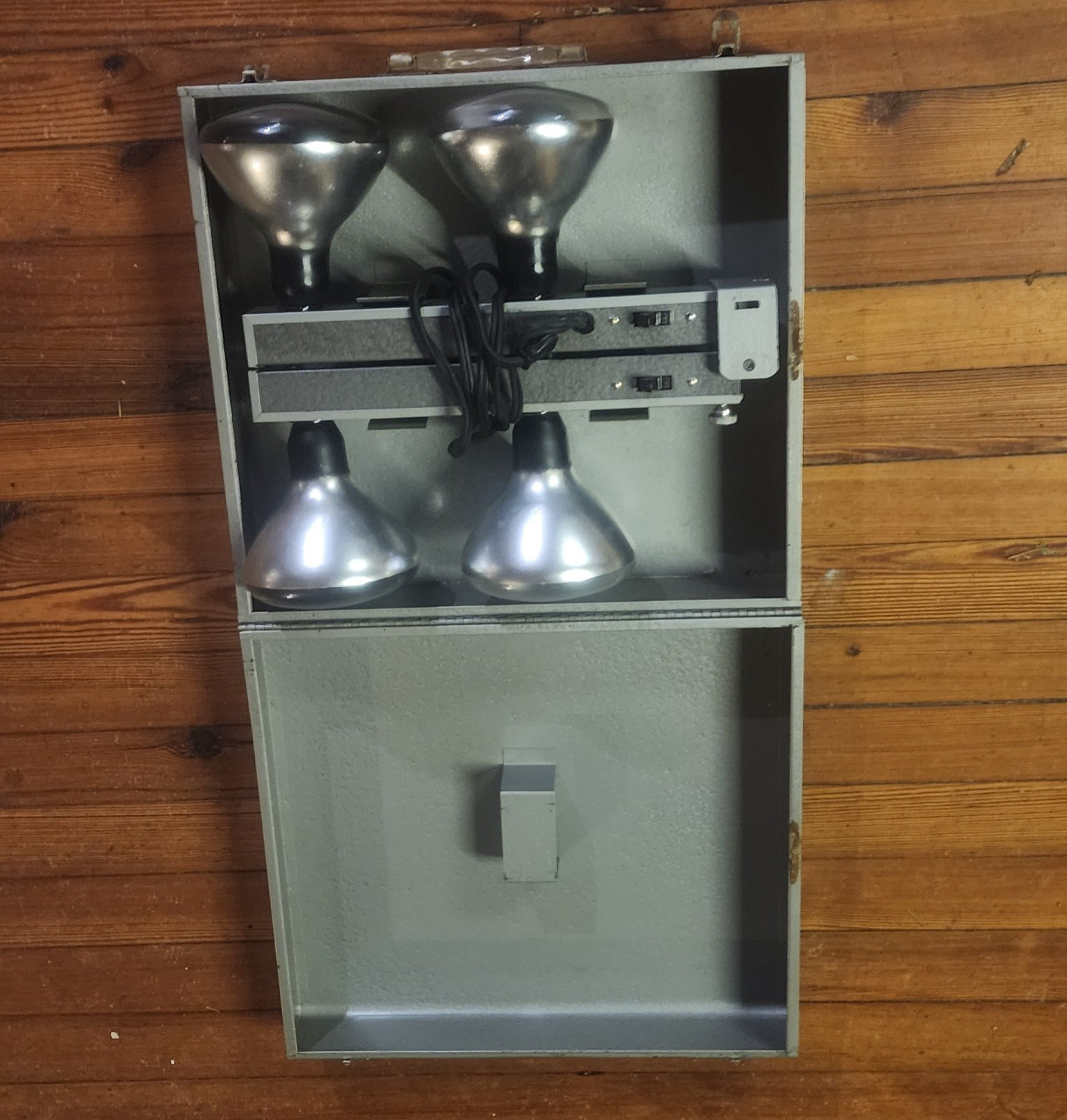 Smith Victor Vintage Foldout Movie Light w/Case & Bulbs 💡 Works