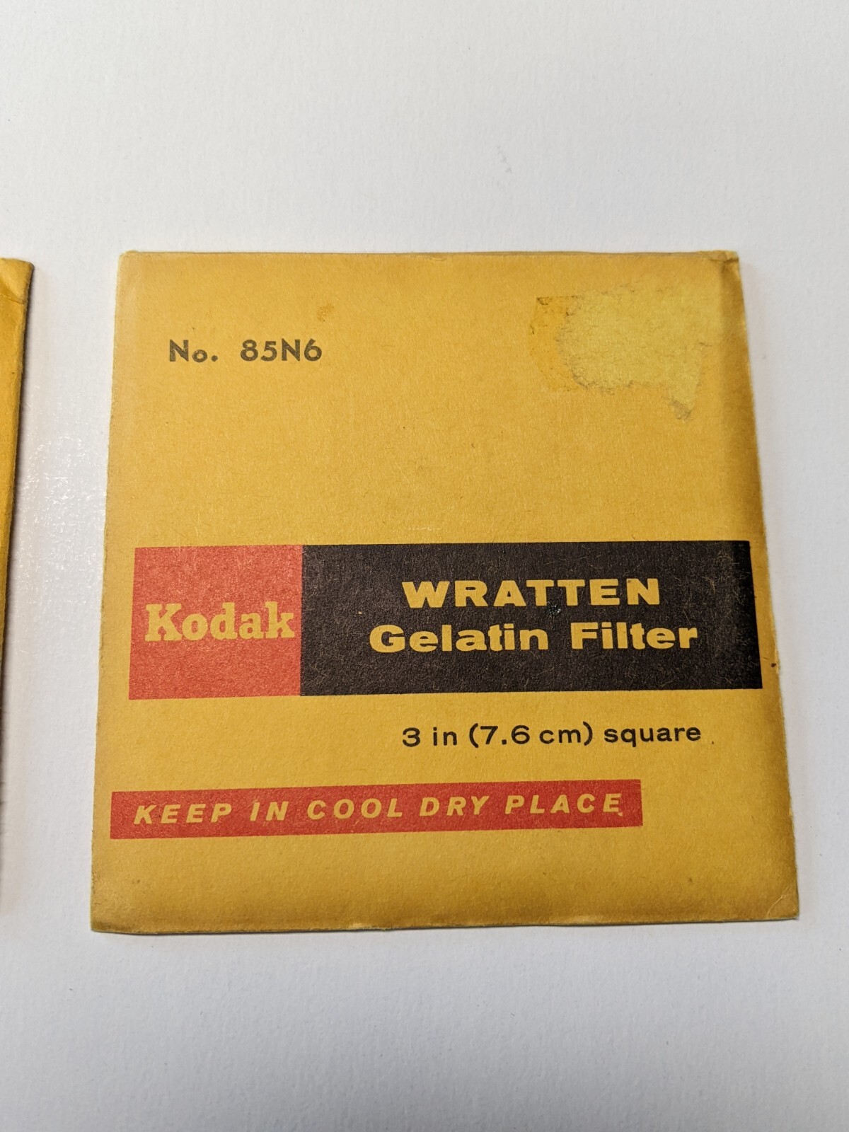 2Pc Vintage Kodak 85N6 Wratten Gelatin Color Filter 75mmx75mm in 149 6207 Sealed