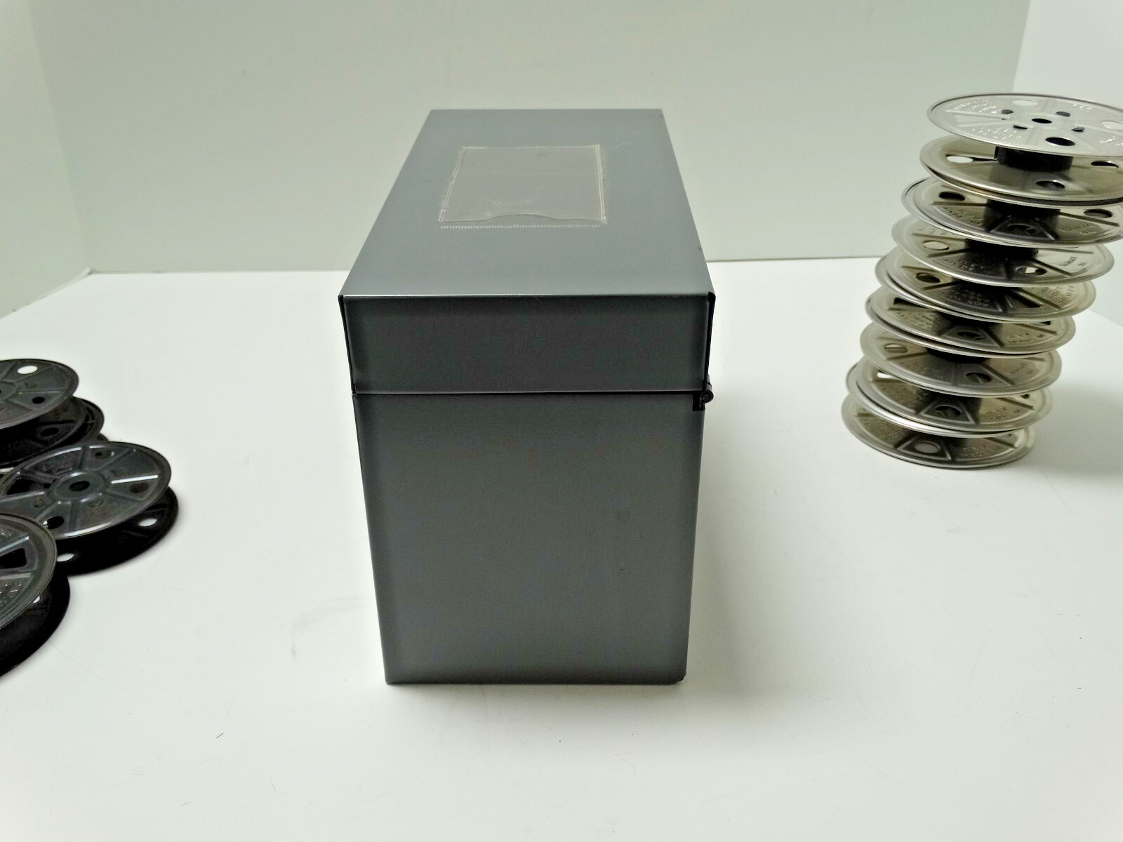 (12) VTG Kodak Empty Film Reels Metal Storage Box 1930s 1940s 2-7/8″ to 3-5/8″