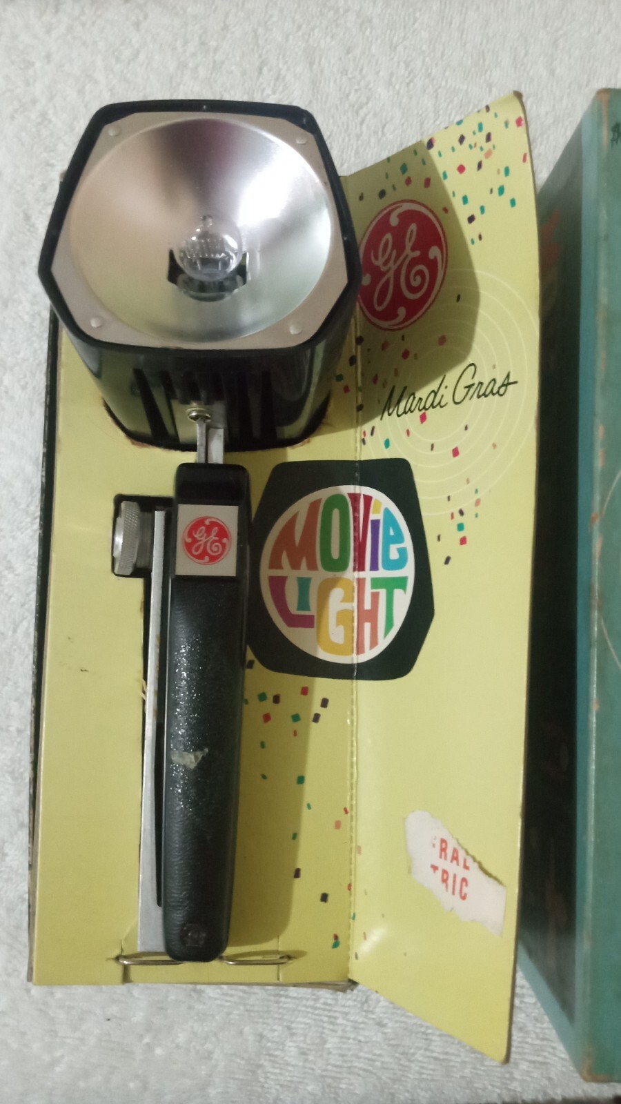 GE Mardi Gras Movie Camera Light Model MG-1 Tested & Working Motion Accessory
