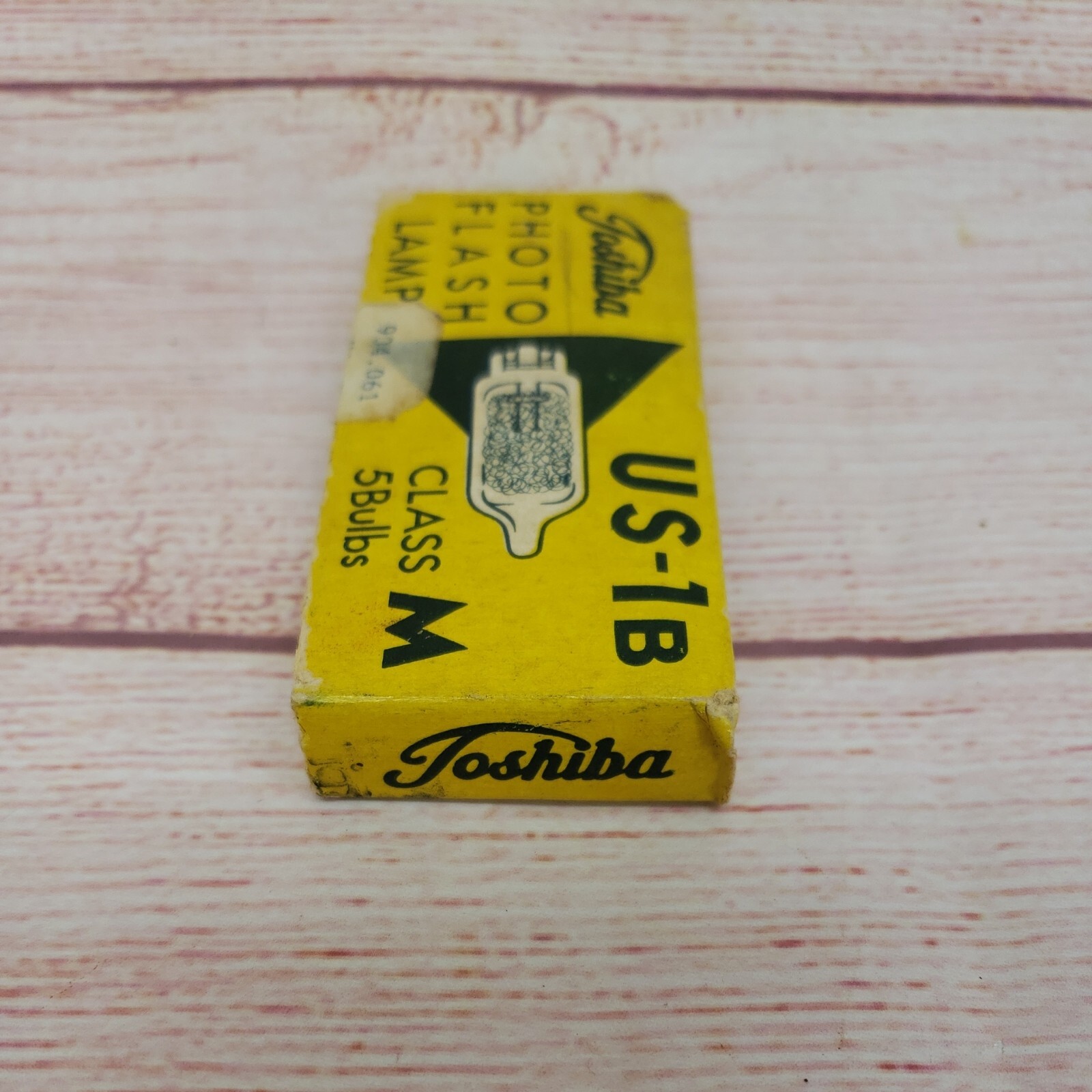 Vintage Toshiba Photo Flash Lamp US-1B Class M 5 Bulbs