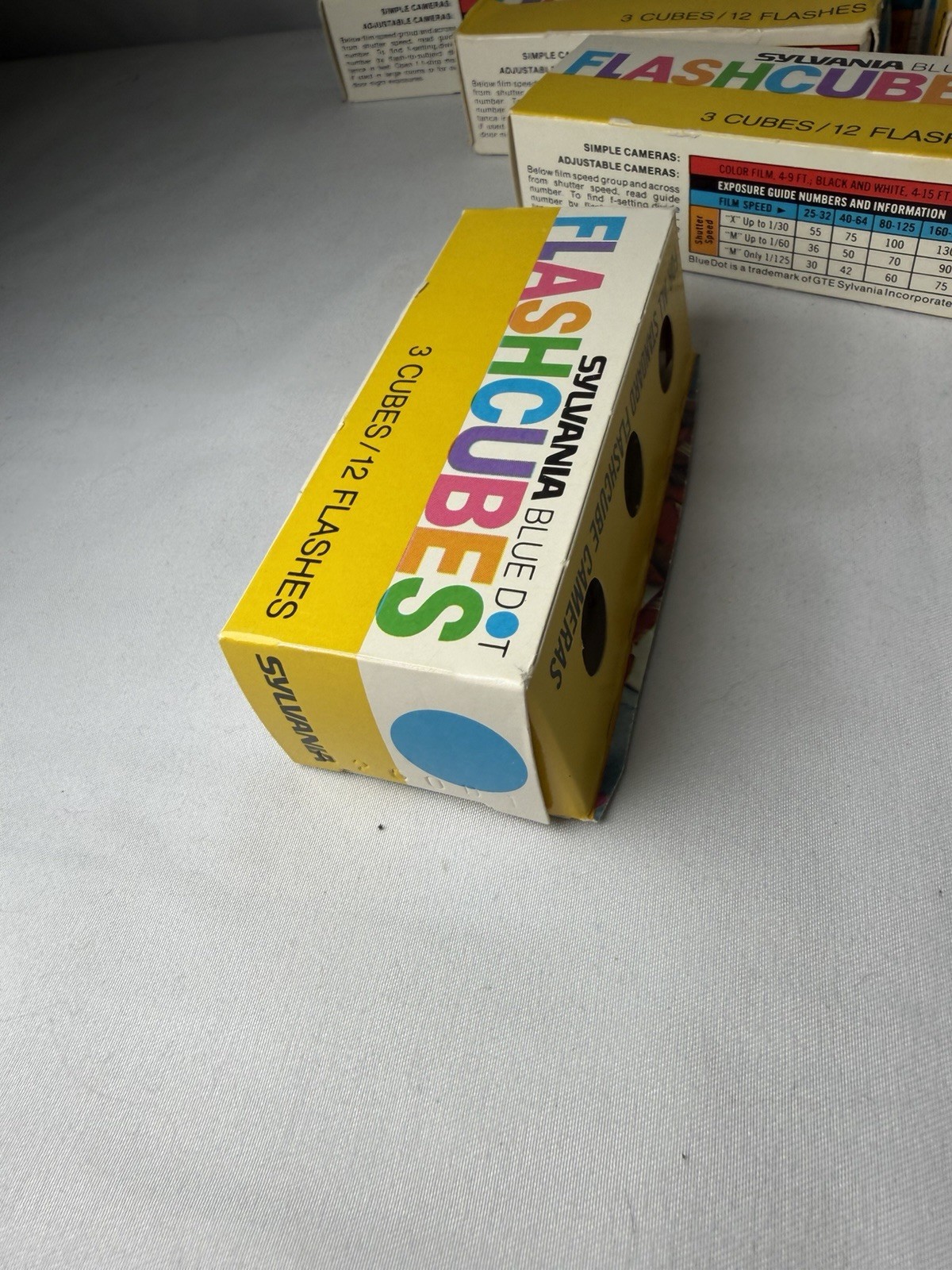 VINTAGE Sylvania Flash Cubes Blue Dot Pack of 3 – 7 Boxes 84 Flashes New!
