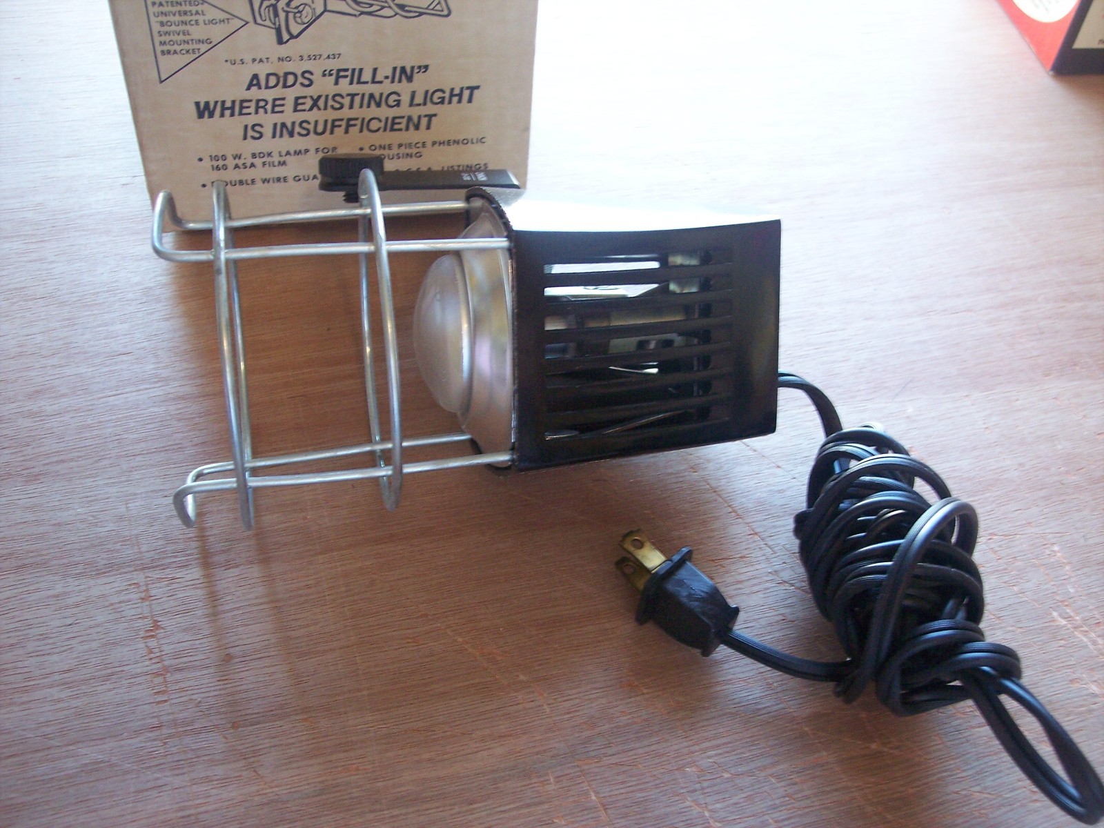 Vintage Harwood XR6 Movie & Video Light Excellent Working condition with manual