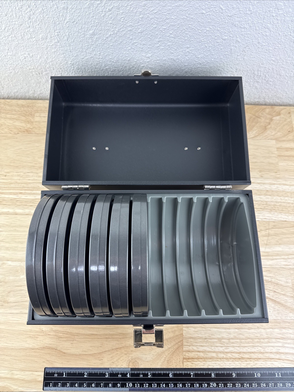 Vintage Wards Film Reel Storage Case With Metal Cans Storage For 5″ Reels