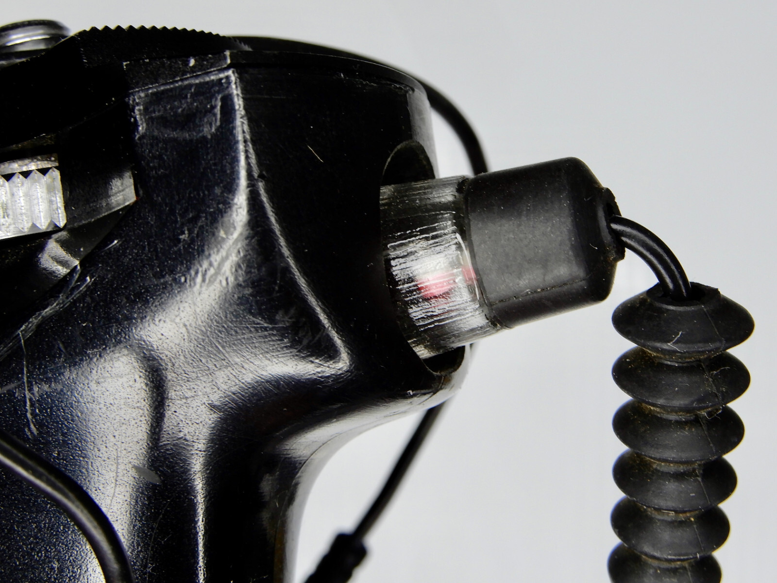 Schneider Handgrip modified with Electronic Cable Release