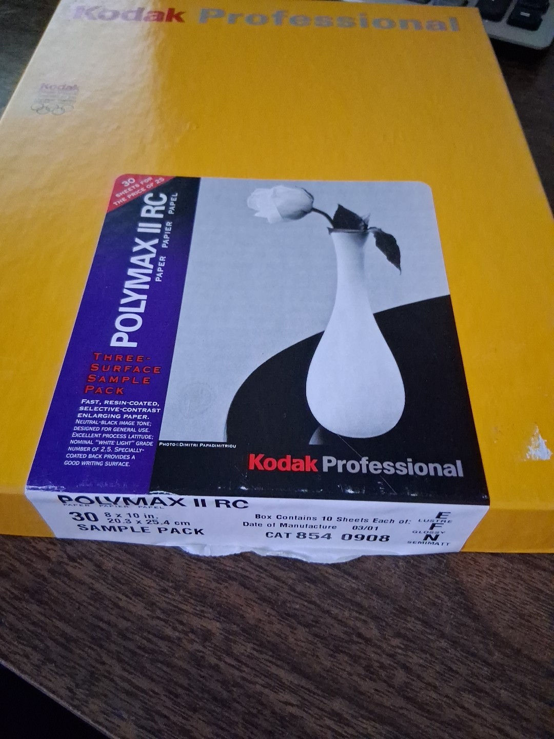 Kodak Professional POLYMAX II RC BW PAPER 8 x 10 in 20.3 x 25.4cm 30 Sample Pack