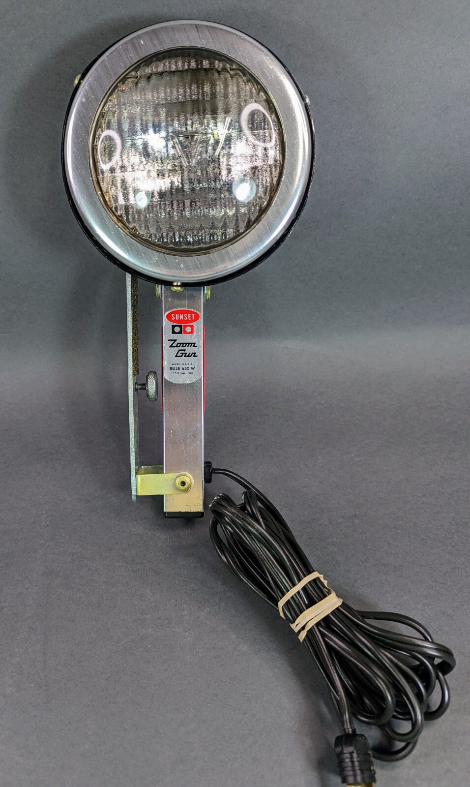 Sunset Zoom Gun UL-E20481 Vintage Camera Light w/ Original Box **WORKING**