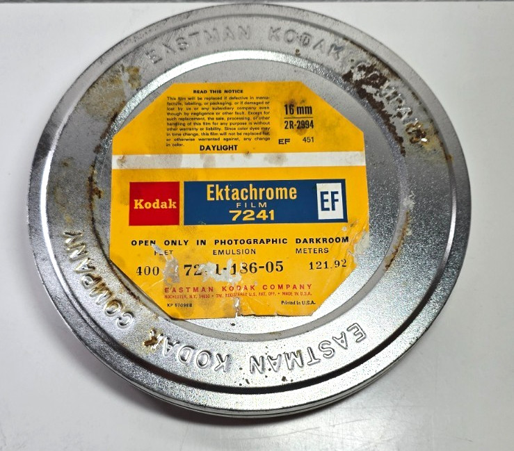 Vintage Kodak Ektachrome 7241 16mm 400ft Film Reel Tin Can EF Daylight USA