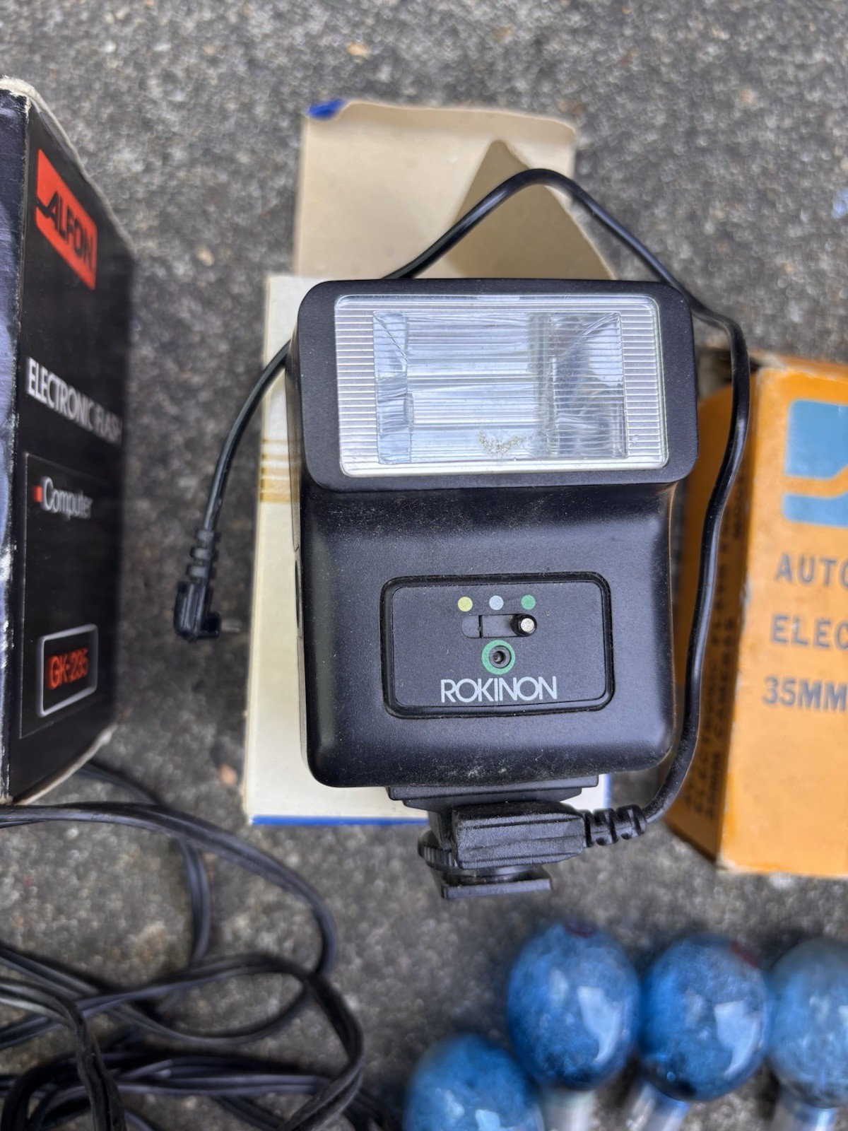 Lot of Vintage Camera Flashes,Bulbs & Accessories – Ansco, Alfon , Rokinon