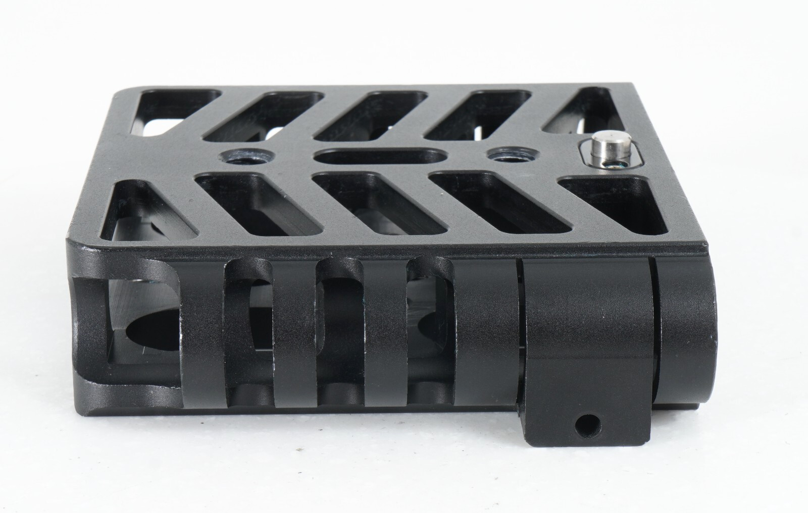 – MOVCAM BASEPLATE ADAPTER FOR 19MM RODS