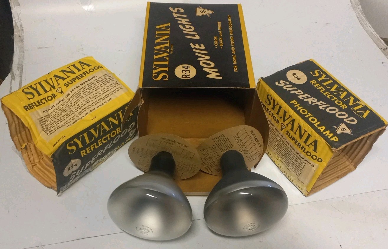 Vintage 1960’s Sylvania Wabash R34 115-120V 375 Watt Movie Light Bulbs & Boxes
