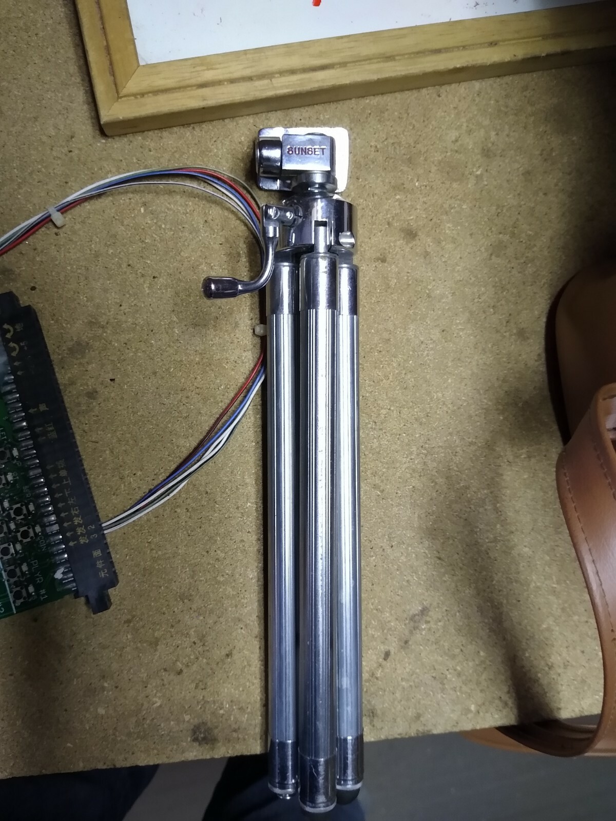 Vintage Sunset Tripod – working great condition